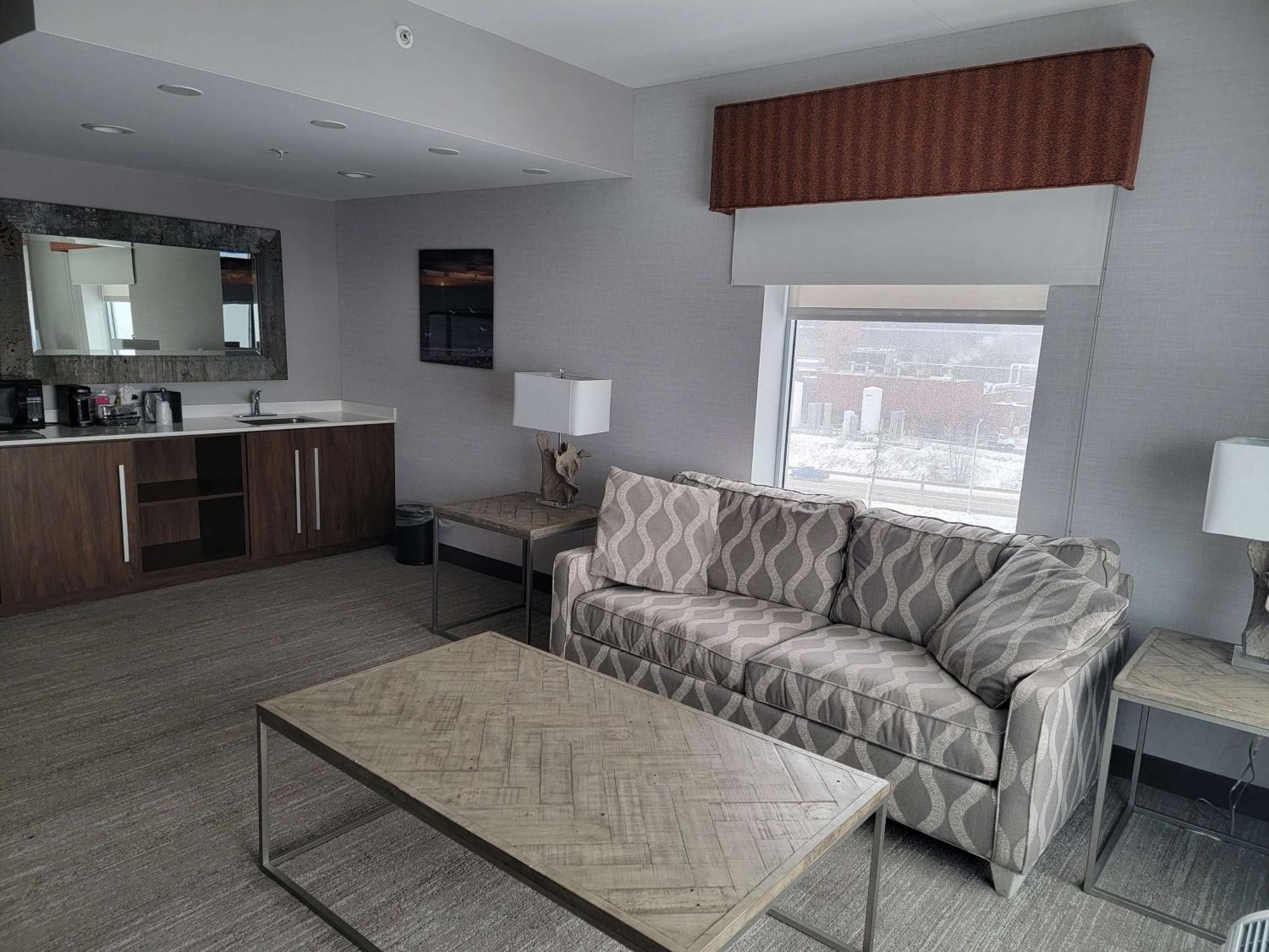 Hampton Inn & Suites Erie Bayfront Екстер'єр фото