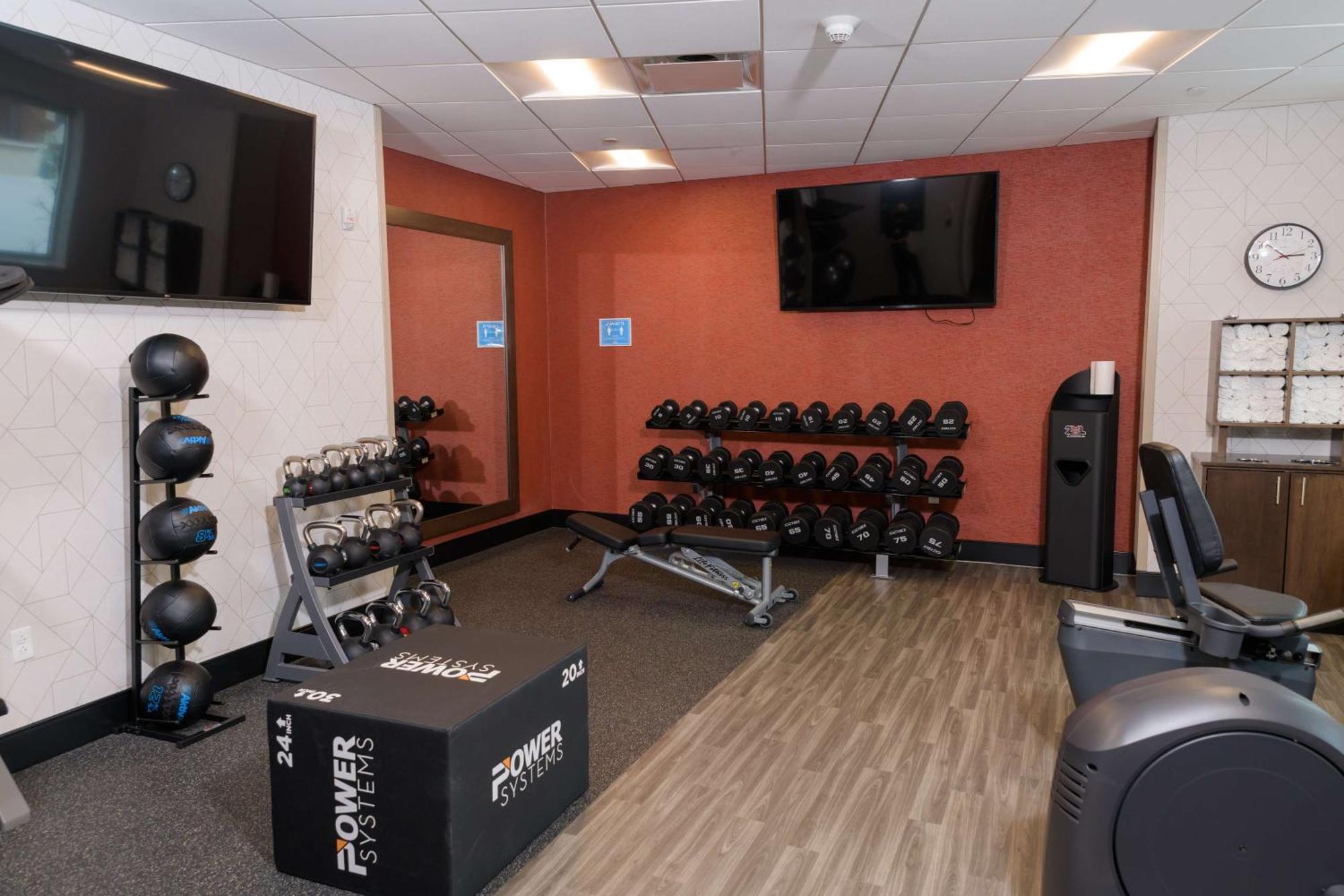 Hampton Inn & Suites Erie Bayfront Екстер'єр фото